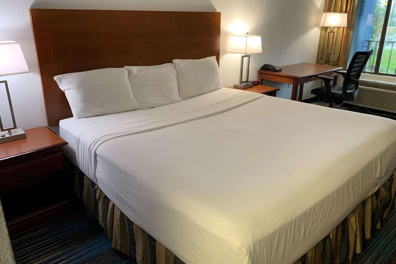 Travelodge By Wyndham Mobile Al Экстерьер фото